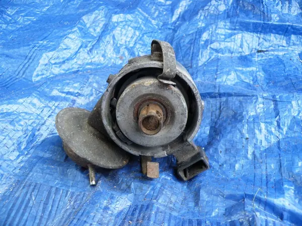 VW Jetta Golf 2 II Audi 80 B3 Sytytysjakaja 050905205C image 3