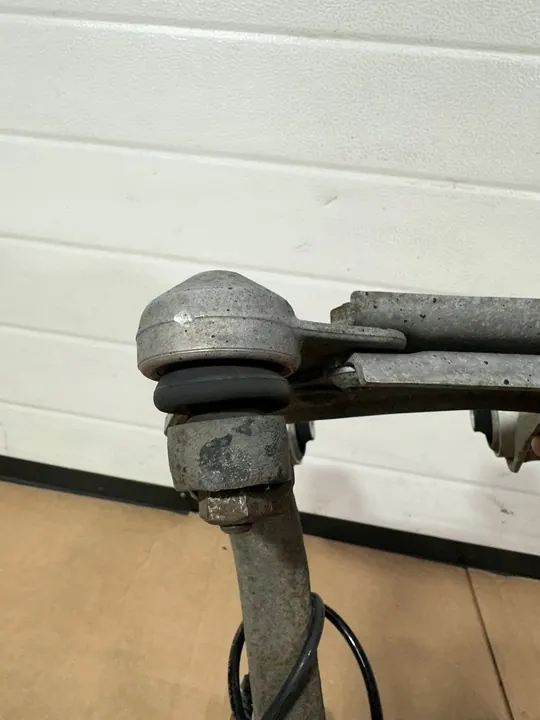 Fram höger styrknut, Mercedes SL R230, OEM A2303302607 image 7