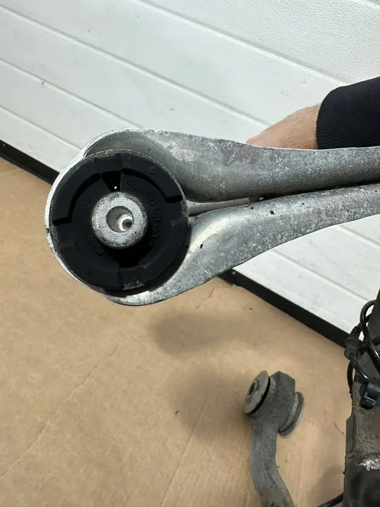 Fram höger styrknut, Mercedes SL R230, OEM A2303302607 image 9