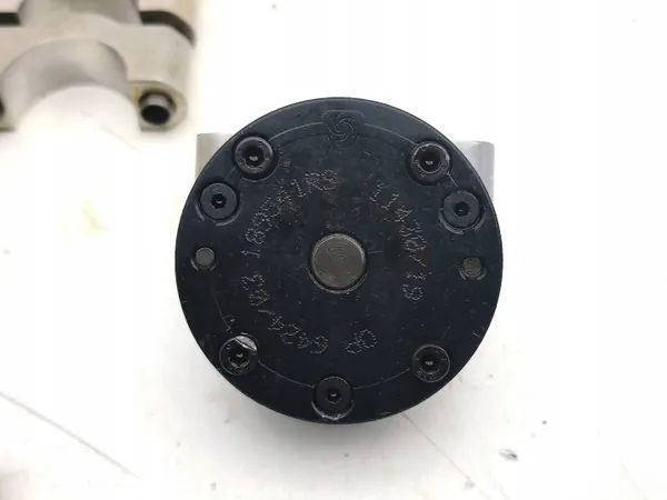 Kamaxelfot Maserati Quattroporte 2004 OEM AMD215354 image 5