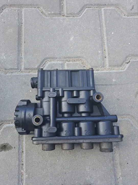 Soupape ECAS Suspension Air OEM 21083657 K019820 image 2