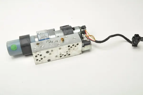 Pompe de toit Mercedes OEM A1728000030 - Occasion image 7