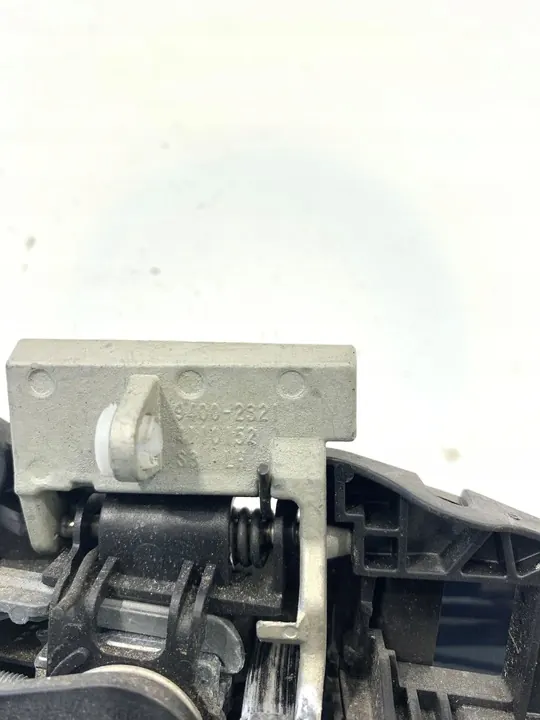 Opel Astra J 2012 Maniglia porta anteriore sinistra image 4