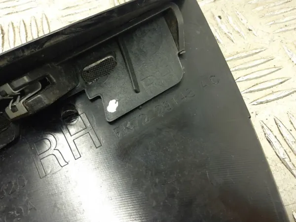 Land Rover achterzijde carrosserie OEM FK7229148AC Gebruikt image 10
