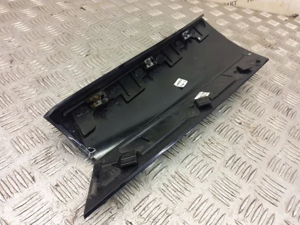 Land Rover achterzijde carrosserie OEM FK7229148AC Gebruikt image 5