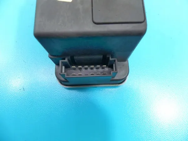 Pompe de verrouillage central OEM 1H0962257 VW Passat B4 image 5