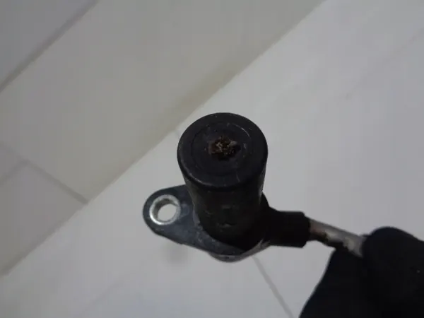 Kampiakselin Positiotunnistin Audi A8 D3 3.7 03-06 OEM 077905381J image 4