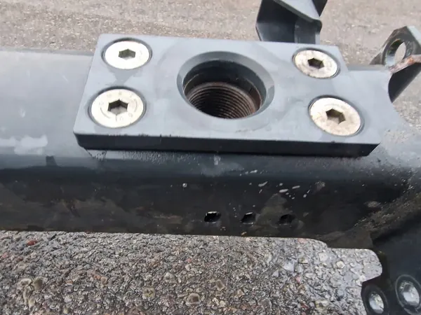 Montage de crochet Iveco Stralis S-way image 2