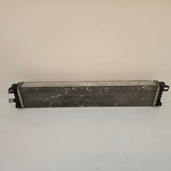 Gebruikte Audi OE intercooler OEM 8W0145804A image 2