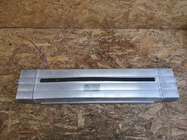Audi A6 C6 Luftfjädring trycktank OEM 4F0616203C image 2