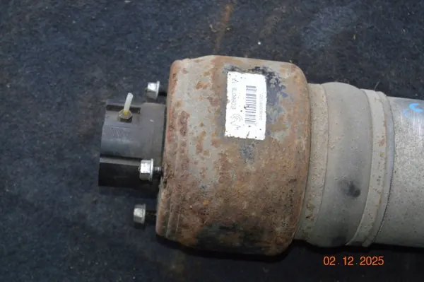 Fram vänster luftfjädring OEM C086078 Mercedes-Benz image 5