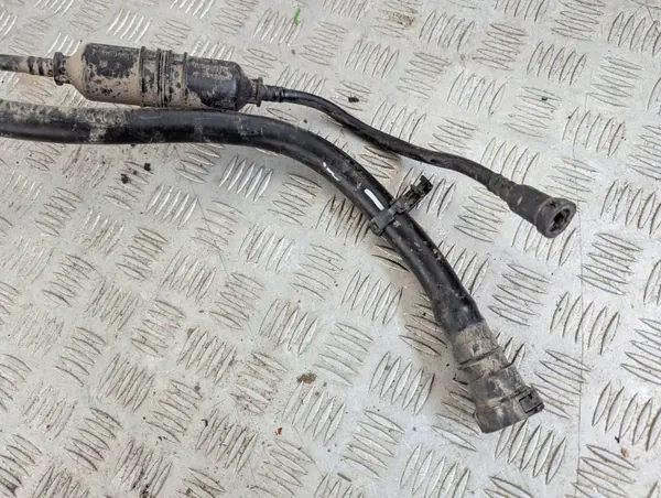Tubo de llenado AdBlue OEM 9821575480 - Opel image 3