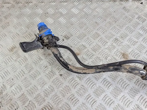 Tubo de llenado AdBlue OEM 9821575480 - Opel image 4