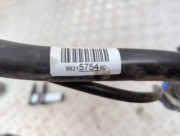 Tubo de llenado AdBlue OEM 9821575480 - Opel image 7