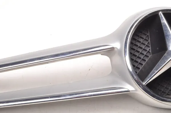 MERCEDES CLASSE E W212 GRILLE A2128850622 A2188880060 image 2