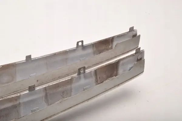 MERCEDES CLASSE E W212 GRILLE A2128850622 A2188880060 image 7