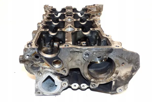 RENAULT MASTER III 2.3 DCI Culata + Válvulas image 3