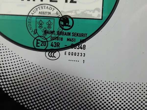 SUPERB II Frontscheibe mit Regensensor image 3