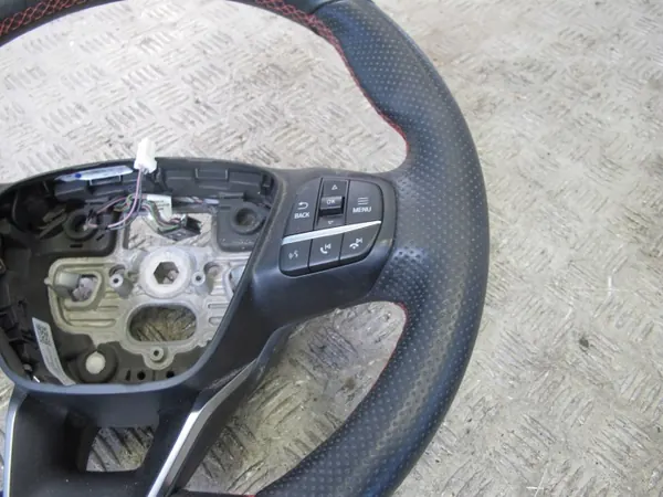 Volant Cuir Ford Kuga MK3 ST-Line Couture Rouge image 3