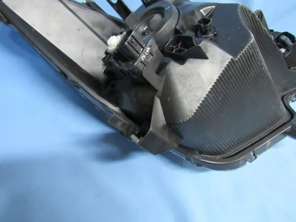 Faros izquierdo Mitsubishi Space Star Lift Europa image 10