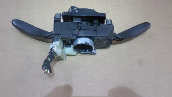 6Q0953503FC Schakelassemblage Skoda Praktik image 4