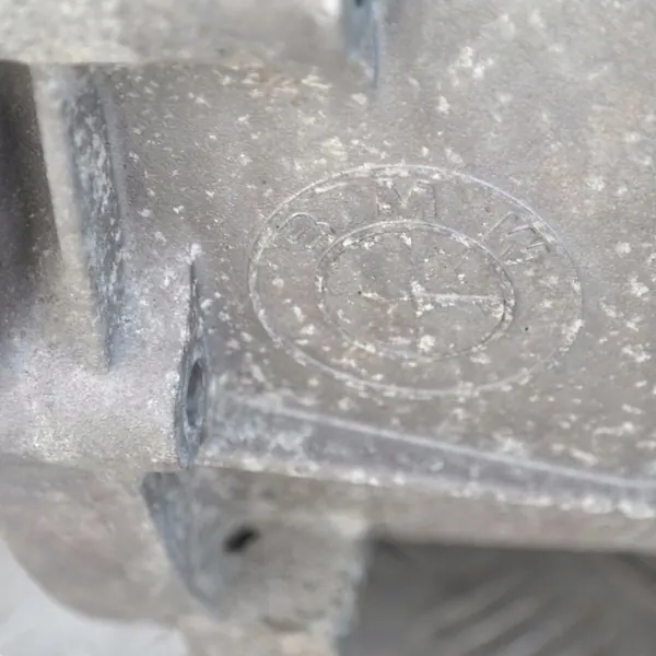 BMW E60 E87 E90 116i 118i 120i 318i 320i Manuaalivaihteisto image 5