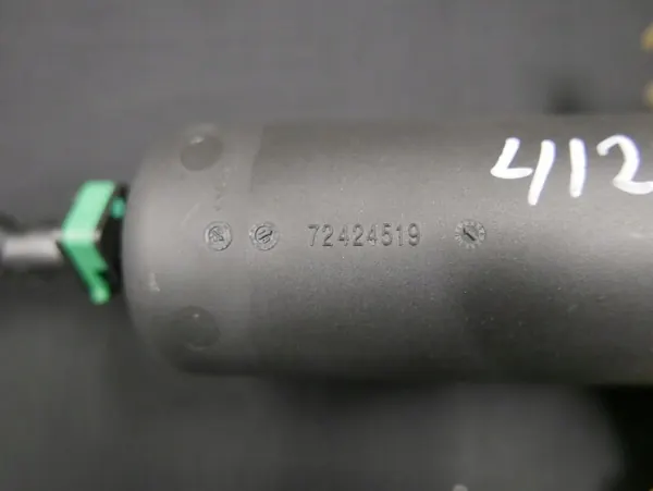Calentador combustible BMW G30 G31 OEM 8591017 - Usado image 5
