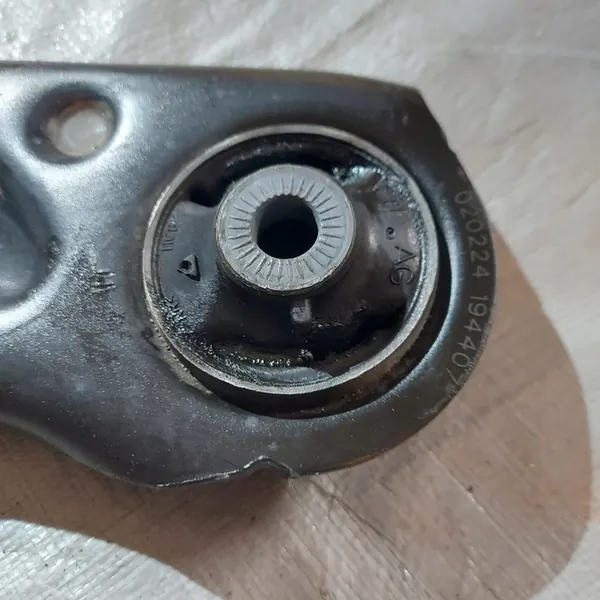 Braccio Oscillante Anteriore Destro SKODA OCTAVIA IV VW GOLF VIII image 3