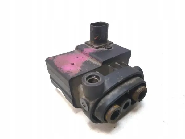 Módulo de suspensión neumática Mercedes-Benz OEM A6393280030 image 3
