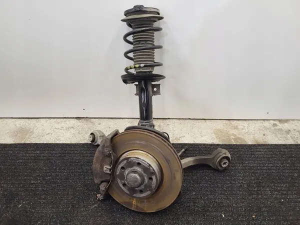 Framhjulsbärare höger OEM 824904012981 Mercedes image 2