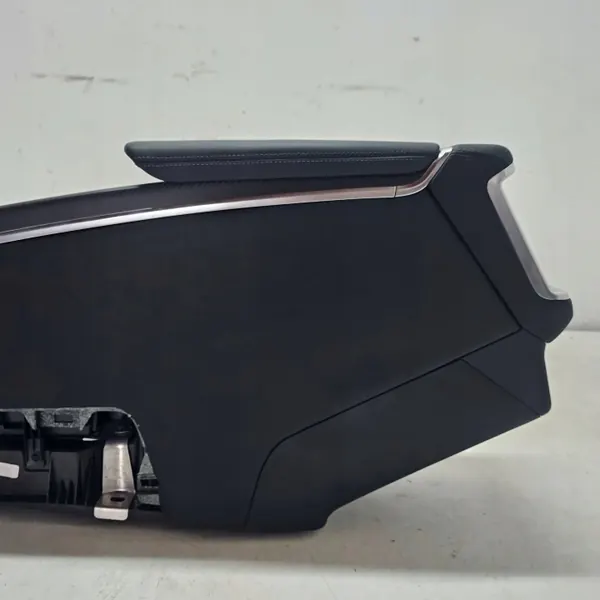 Console centrale Tesla Model X Plaid 2022 OEM 1564447-00-B image 10