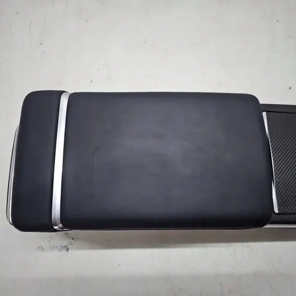 Console centrale Tesla Model X Plaid 2022 OEM 1564447-00-B image 3