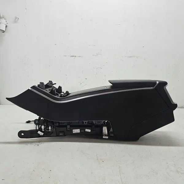 Console centrale Tesla Model X Plaid 2022 OEM 1564447-00-B image 8