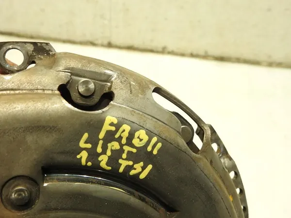 Skoda OE 03F141025 Conjunto de Embreagem image 2