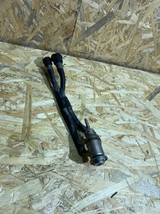 Injector AdBlue usado OEM 8580209 para BMW G30 image 2