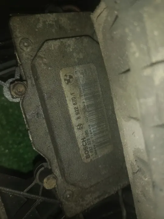 BMW Kühlerlüfter OEM 69226701 - Gebraucht image 3