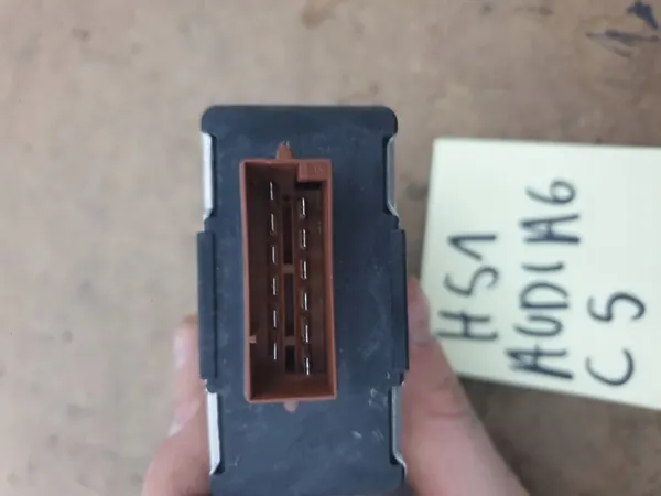 Audi A6 C5 Cruise Control Module 4D0907305 image 2