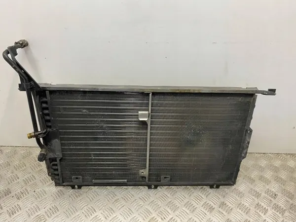 Gebrauchter Mercedes-Benz AC-Kondensator OEM 1298300270 image 2