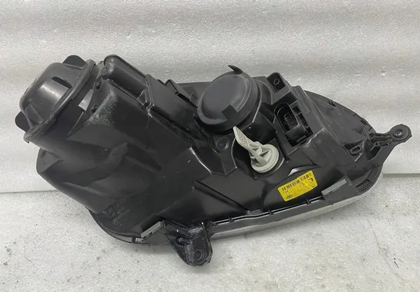 Volkswagen OE baklucka lås 4F5827505D image 5