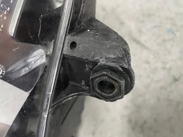 Volkswagen OE baklucka lås 4F5827505D image 6