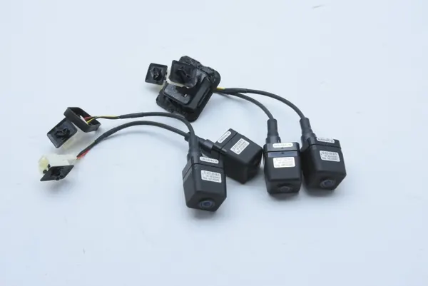 Caméra de hayon OEM A2518200897 pour Mercedes image 2