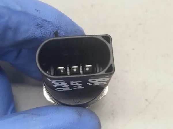 Kraftstoffdrucksensor OEM A0009052701 für Mercedes image 5