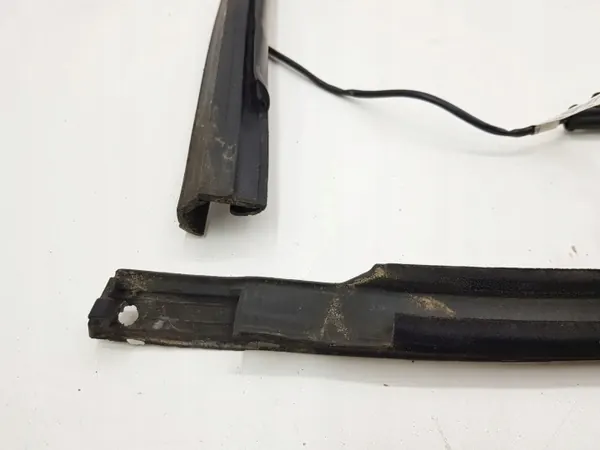 Junta puerta trasera Maserati Quattroporte 2004 OEM 300578303 image 8