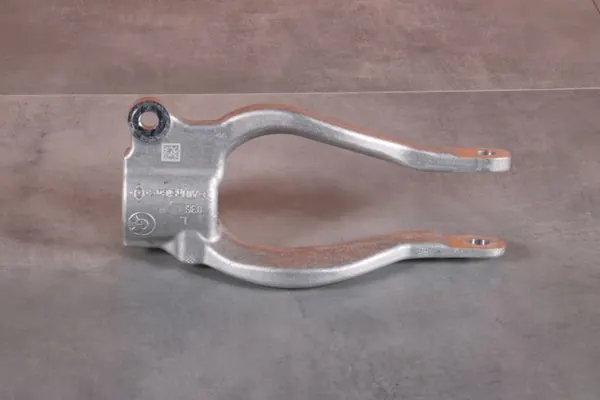 OEM 6865929 Framvänster Stötdämparfäste BMW 5-serie image 4