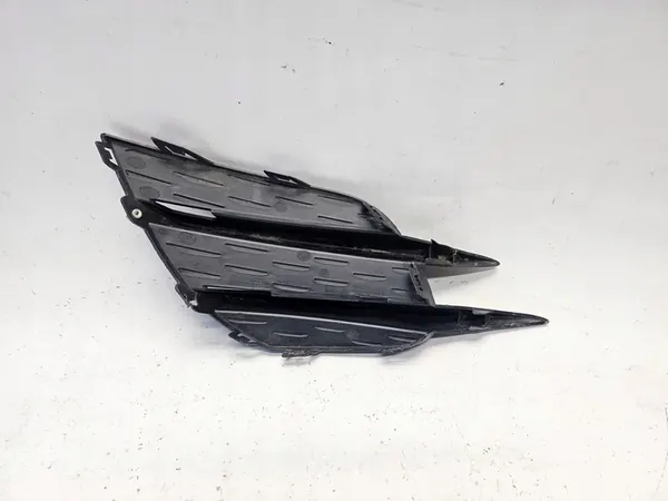 Rejilla de Parachoques Derecho Mercedes A-Class W177 AMG 2018-2023 OEM image 10