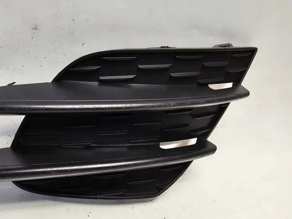 Rejilla de Parachoques Derecho Mercedes A-Class W177 AMG 2018-2023 OEM image 7