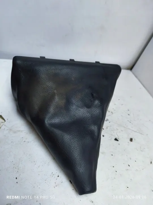 Manchon de levier de vitesse OEM 3286590J01 Nissan Terrano II image 3