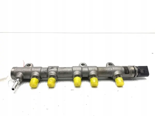 Ruiskutusraide OEM 8579240 BMW G30 2.0 190hv image 2