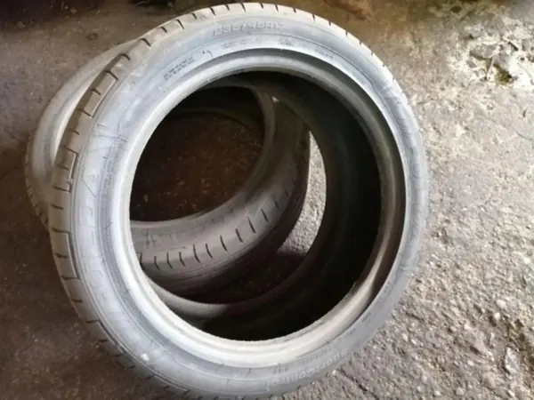 Rejilla parachoques trasero VW Passat B6 OEM 23545R17 image 3