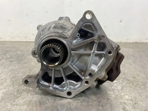 Mitsubishi Outlander Verteilergetriebe OEM 15a360 - Gebraucht image 6